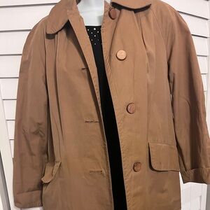 Saint Georgio Classic Tan Women's Coat. Large. Tan